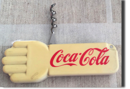 7823-1 € 3,00 coca cola opener met kurkentrekker.jpeg